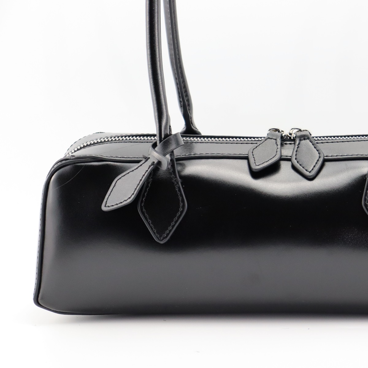 LUNÉA Nova Real Leather Baguette Bag in Black – Classic Shoulder Bag with Twin Straps